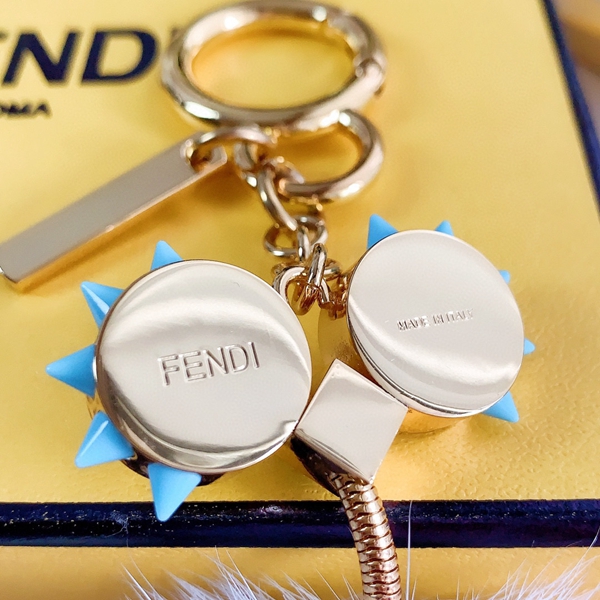 ブランドキーホルダー側面デザイン